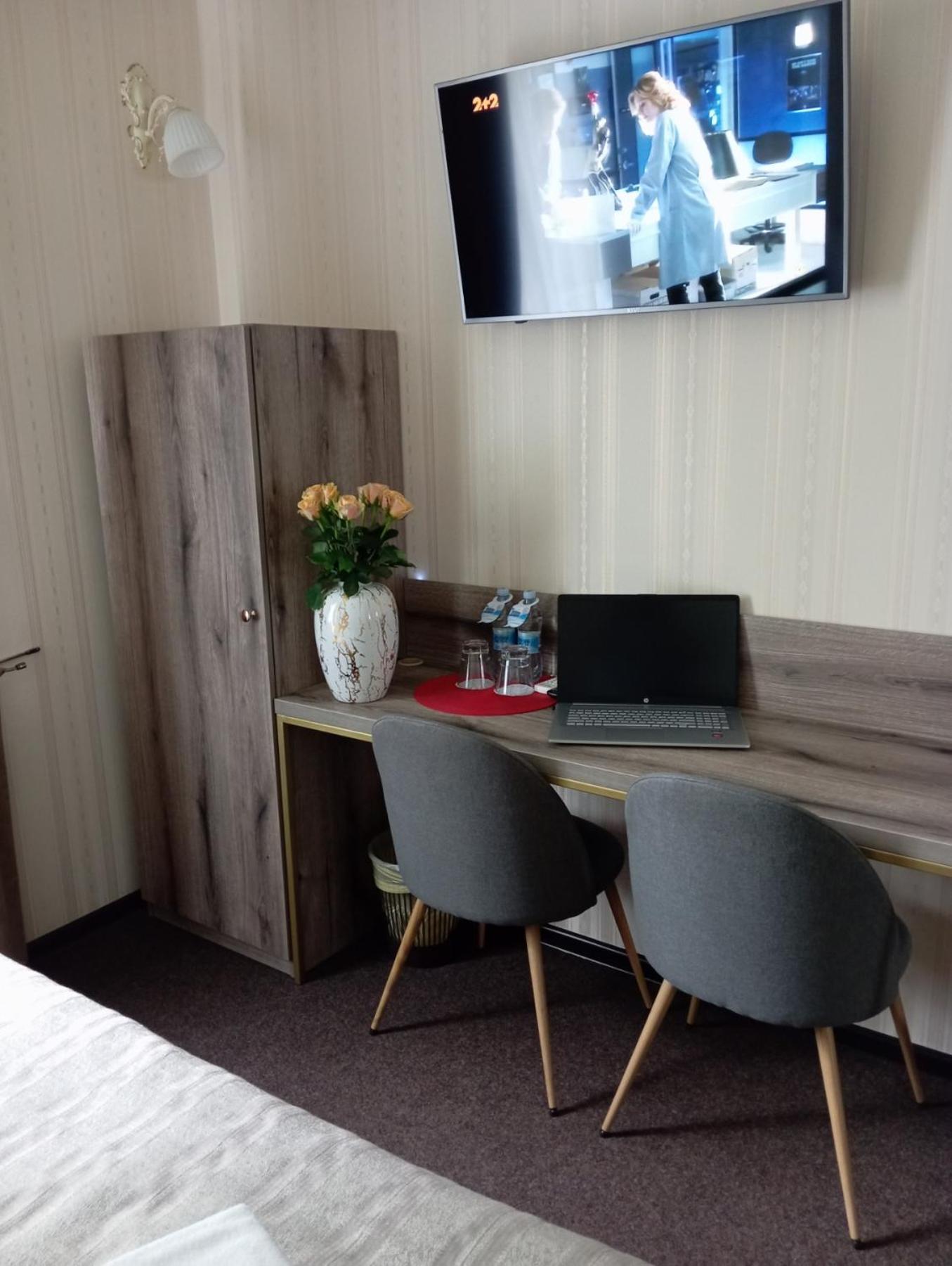 Шляпа Hotel Dnipro Eksteriør billede