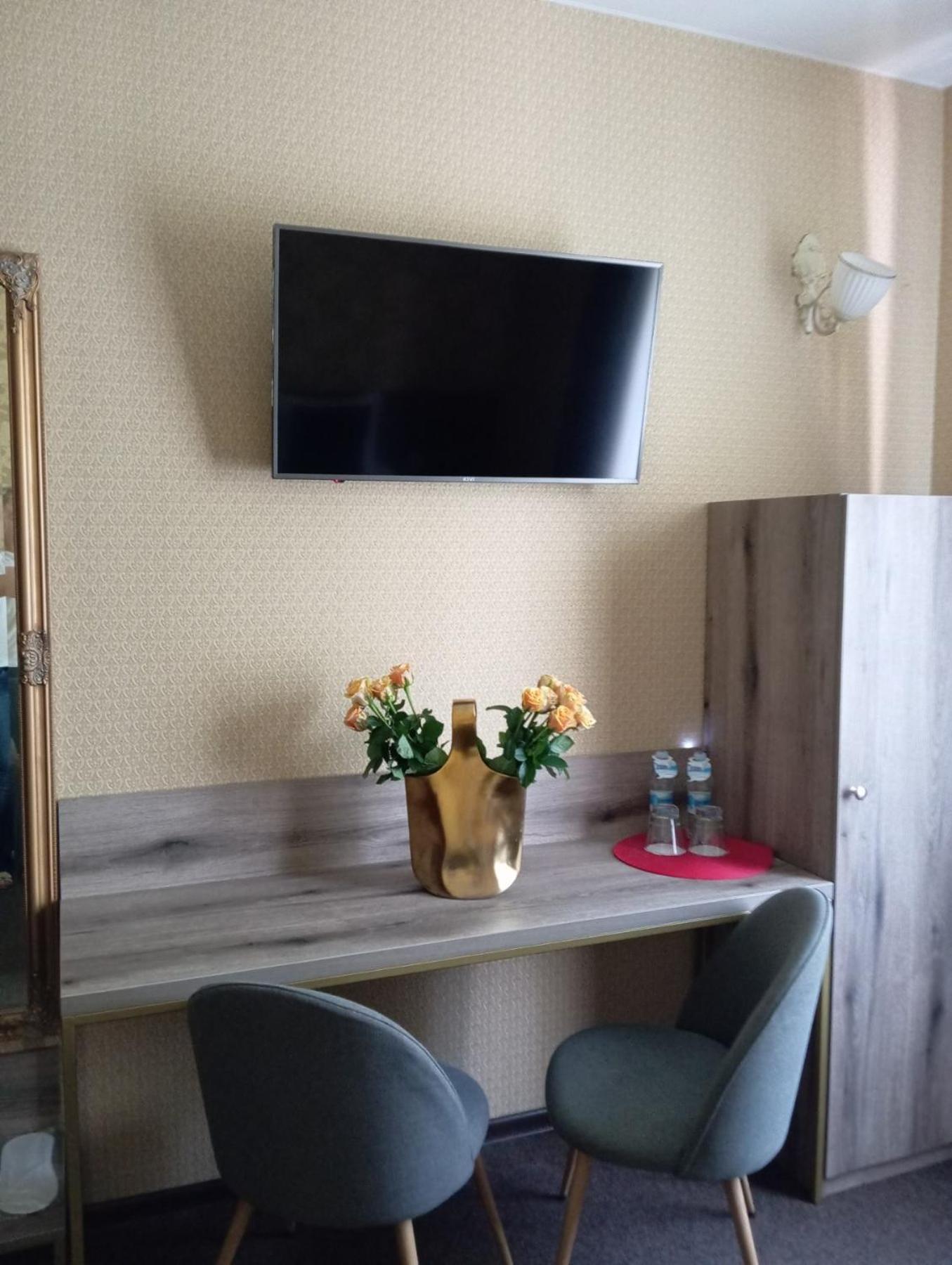 Шляпа Hotel Dnipro Eksteriør billede